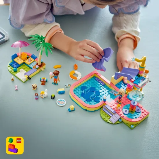 LEGO Friends 42676 Vidám nap az aquaparkban