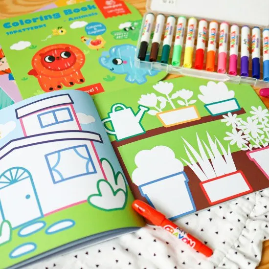 Első kifestőkönyvem a kicsiknek Menjünk Tookylandba