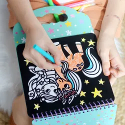 Színező Unicorns 6 kép 8 marker Színező Unicorns 6 kép 8 marker