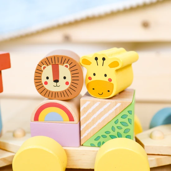 Fából készült összecsukható vonat