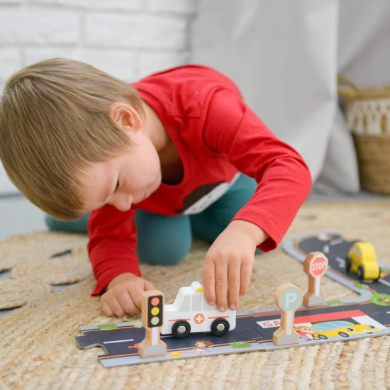 Fa játékautók készlet