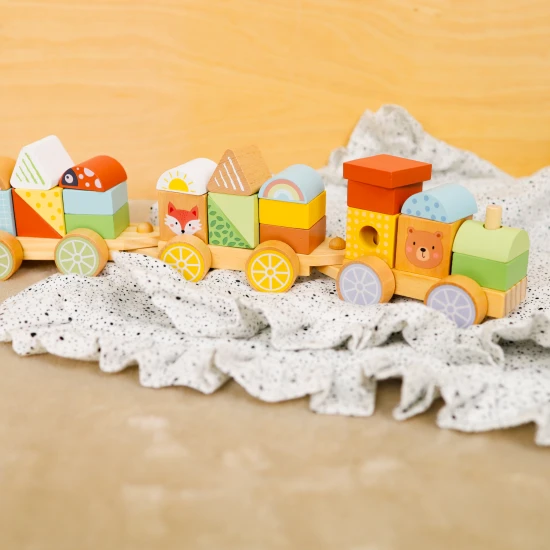 Tooky Toy fa összecsukható vonat játszórészekkel 18 hónapos kortól.