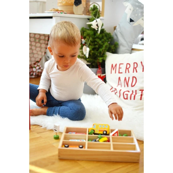 Tooky Toy fából készült járművek és közlekedési táblák készlet