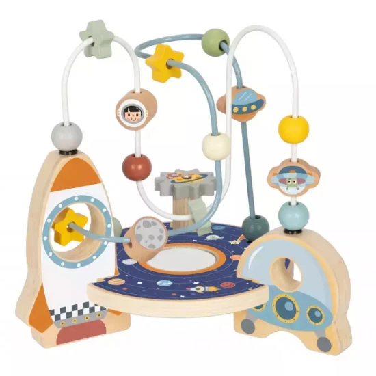 Fából készült motorlabirintus térmotívumokkal, gyönyörű pasztell színekben.