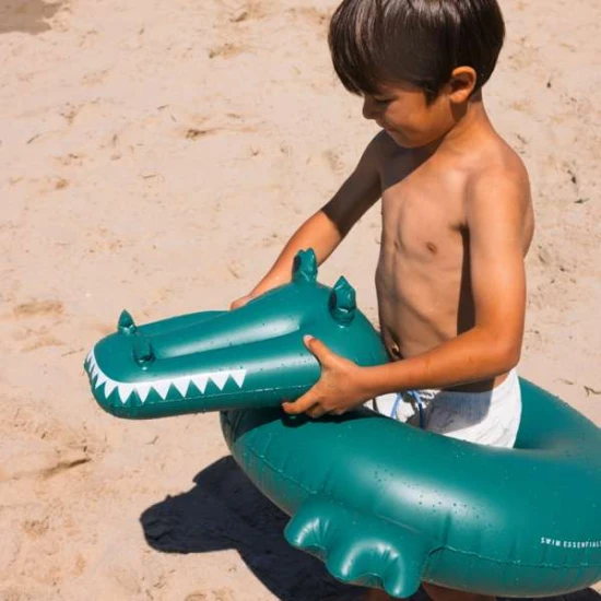 Zöld krokodil felfújható kerék - Egy szórakoztató nyári játék gyerekeknek a Swim Essentials-től