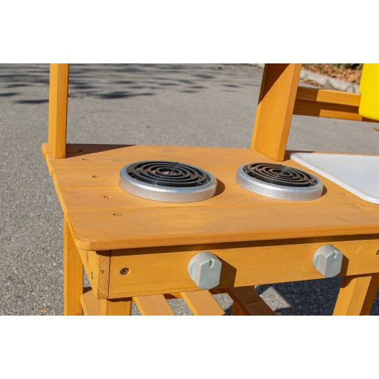 Fából készült kerti konyha mosogatóval