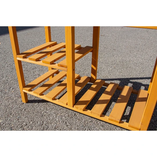 Fából készült kerti konyha mosogatóval