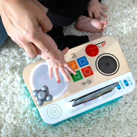 Zenélő játék konyhácska Magic Touch Kitchen™ Pretend to Cook HAPE 9m+ Zenélő játék konyhácska Magic Touch Kitchen™ Pretend to Cook HAPE 9m+ Baby Einstein 12933-6