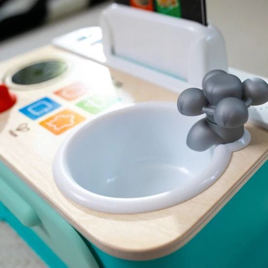 Zenélő játék konyhácska Magic Touch Kitchen™ Pretend to Cook HAPE 9m+ Zenélő játék konyhácska Magic Touch Kitchen™ Pretend to Cook HAPE 9m+ Baby Einstein 12933-6