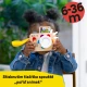 Baba Einstein kamera hanggal A színek elsajátítása gyerekjáték a Baby Einstein játékkamerával.