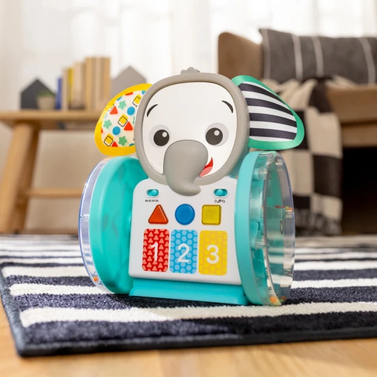 Zenélő elefánt Zenélő elefánt