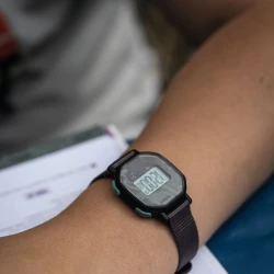 Ticlock digitális karóra: Fekete polip