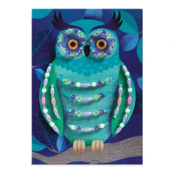 Gyöngyök fűzése szőrös dróton világítja meg az éjszakát