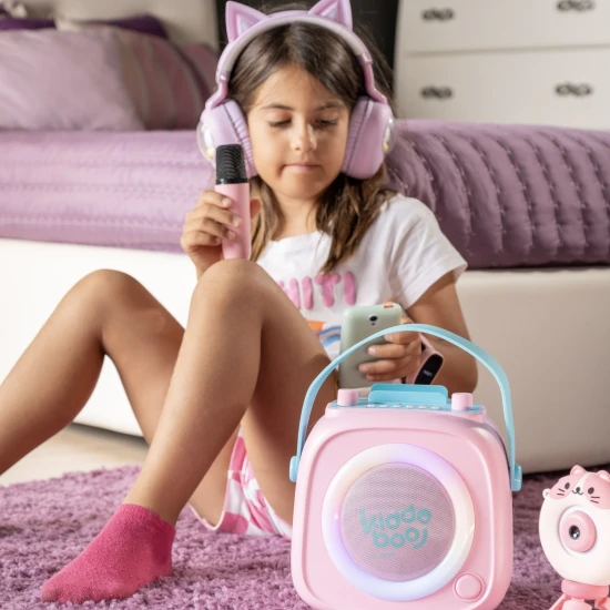 Pink gyerek Kiddoboo bluetooth karaoke szett mikrofon és hangszóró KidsVoice Pink RGB világítással és szórakoztató effektusokkal 3 éves kortól.
