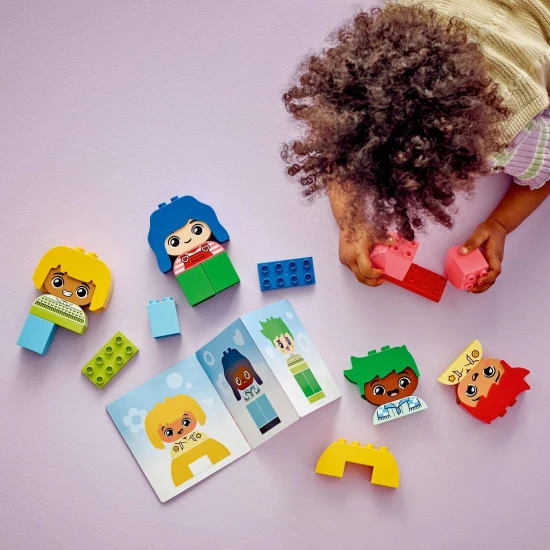 LEGO DUPLO Első érzéseim és érzelmeim LEGO® DUPLO® Első érzéseim és érzelmeim játék változtatható arckifejezésű kisgyermekeknek
