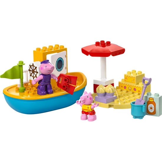 Peppa Pig és LEGO® DUPLO® csónakja a tengerparton, homokvárral