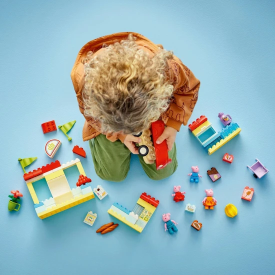 Peppa malac és családja a LEGO® DUPLO® szupermarketben – vásárlási kaland játékautóval és talicskával