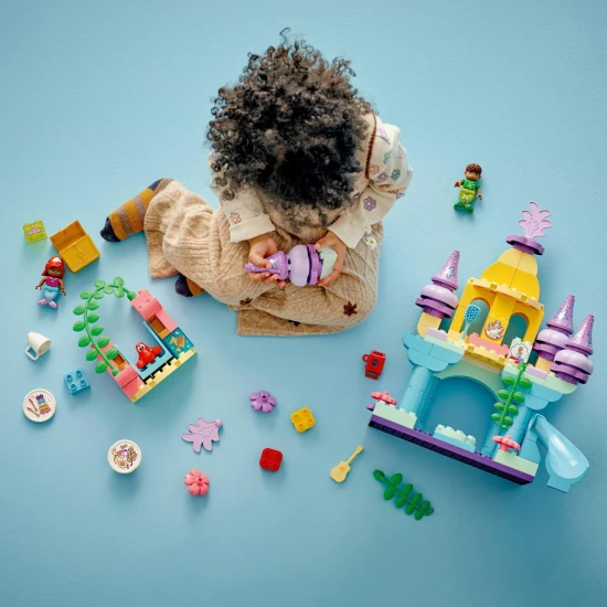 LEGO® DUPLO® Ariel tenger alatti palotája csúszdával és forgatható színpaddal