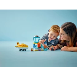 LEGO DUPLO 10443 Először a repülőtéren LEGO DUPLO 10443 Először a repülőtéren