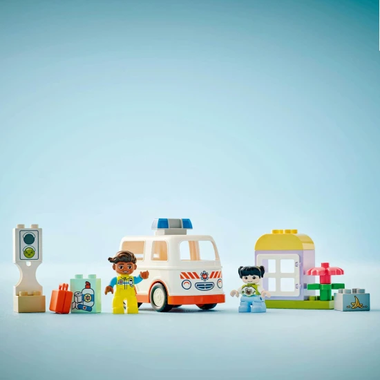 LEGO DUPLO mentőautó és sofőr egy lány, egy sofőr és egy mentőautó figurákkal, gyermek építőkészlet a szociális készségek és motoros készségek fejlesztéséhez.