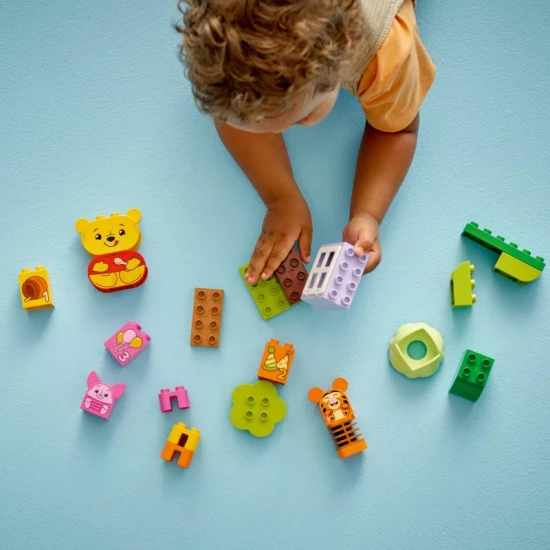 LEGO DUPLO 10457 – Micimackó születésnapi buli figurákkal és ajándékokkal