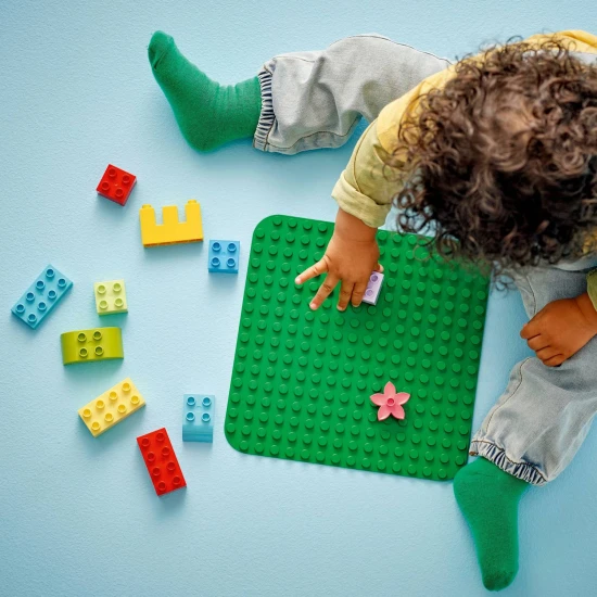 LEGO DUPLO Zöld építőszőnyeg 16 x 16 kiálló méretekkel