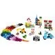 LEGO Classic Nagy kreatív doboz: 33 színű tégla és rengeteg különleges alkatrész az alkotáshoz!
