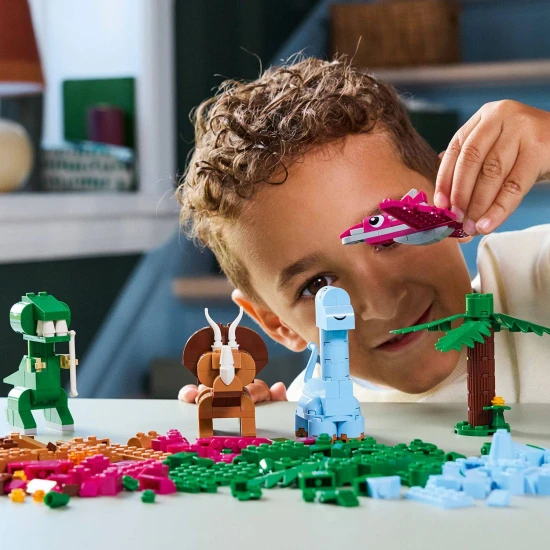 LEGO CLASSIC Kreatív dinoszauruszok – színes készletek történelem előtti lények létrehozásához