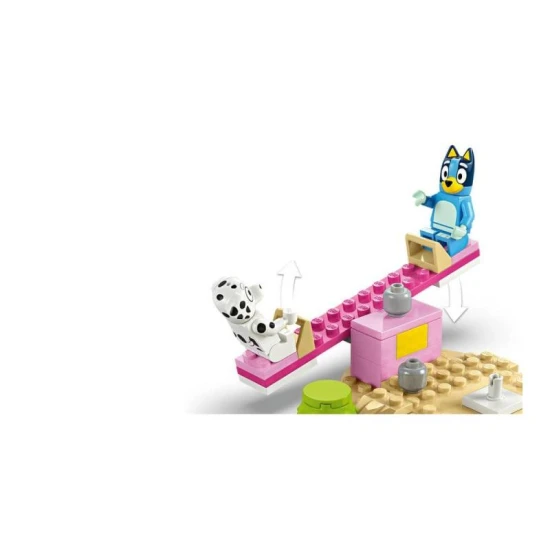 LEGO Bluey 11201 - Játszótéri szórakozás Blueyval és Chloéval