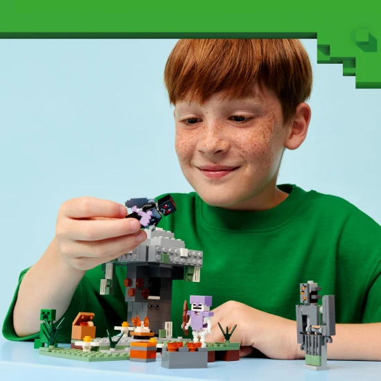 LEGO Minecraft 21586 Sápadt Kert
