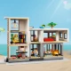 Három csodálatos LEGO Creator ház - egy luxusház úszómedencével, egy modern városi épület pezsgőfürdővel és egy erdei faház nyitható tetővel