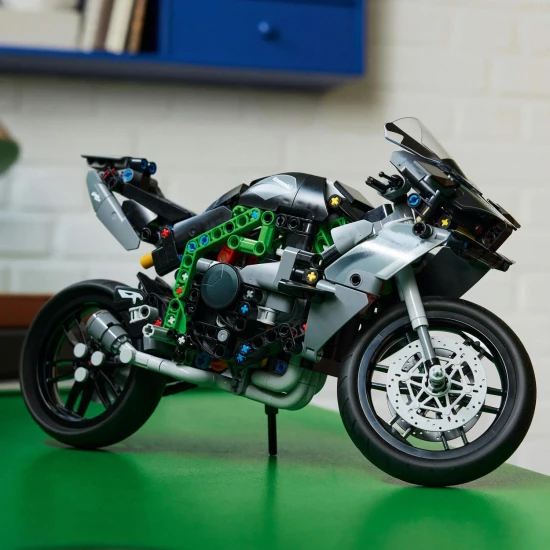 LEGO® Technic Kawasaki Ninja H2R motorkerékpár (42170) - modell kormányzással, felfüggesztéssel, sebességváltóval és mozgó motorral