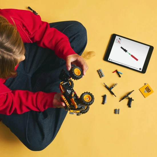 LEGO® Technic 42199 Monster Jam™ DIGatron™ – Akciós teherautó behúzható motorral és valósághű gumikkal.