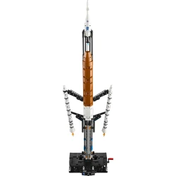 LEGO 42221 NASA Artemis Space Launch System rakéta LEGO 42221 NASA Artemis Space Launch System rakéta