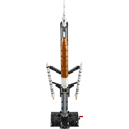 LEGO 42221 NASA Artemis Space Launch System rakéta LEGO 42221 NASA Artemis Space Launch System rakéta