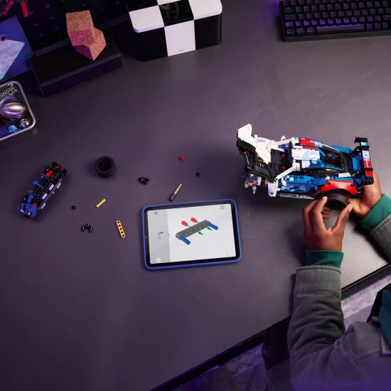 LEGO Technic 42226 BMW M4 GT3 EVO versenyautó LEGO Technic 42226 BMW M4 GT3 EVO versenyautó