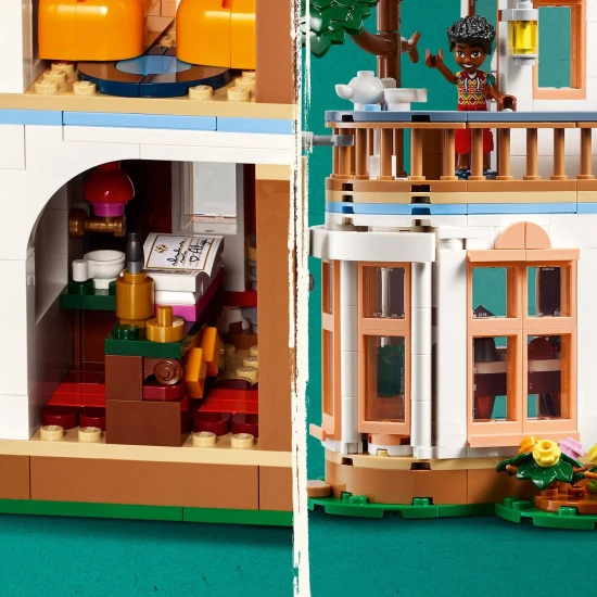 LEGO Friends Stílusos szálloda egy kastélyban francia dizájnnal, luxuslakosztály karmos lábfürdővel, télikert, recepciós pult és egy titokzatos tetőtér, tele történelmi műtárgyakkal.