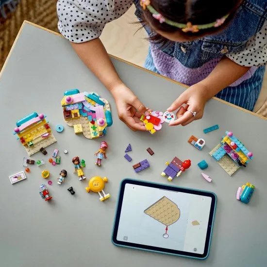  LEGO® Friends 42649 Heartlake édességbolt 3 karakterrel és szórakoztató játékkellékekkel.