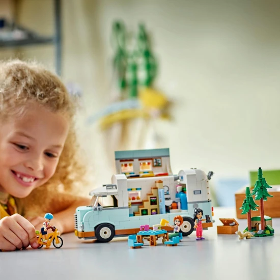 Fedezze fel a természetet a LEGO Friends és a barátsági karaván segítségével