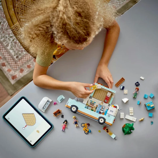 Fedezze fel a természetet a LEGO Friends és a barátsági karaván segítségével