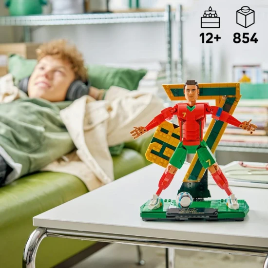 LEGO Editions 43016 Cristiano Ronaldo Futballlegenda gyűjthető figura