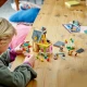 LEGO Disney House a fent című filmből: Részletes modell léggömbökkel, kéményekkel és karakterfigurákkal.