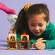 A LEGO® Disney Encanto építőkészlet – Madrigal háza Mirabel, Antonio karakterekkel és egy kapibarával a gyerekek végtelen szórakozásáért.