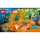 LEGO CITY csimpánz kaszkadőr hurok Fedezze fel az izgalmakat a LEGO CITY kaszkadőrbiciklivel és csimpánzzal