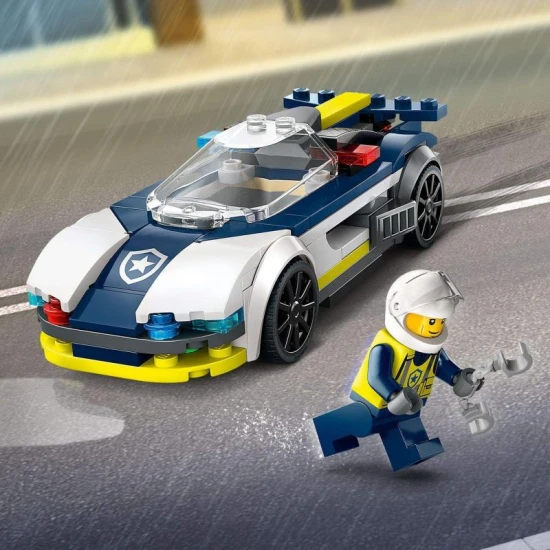 LEGO City 60415 – Rendőrautó és sportautó hajsza minifigurákkal, rendőrrel és bűnözővel