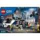 LEGO CITY Mobil bűnügyi labor teherautóval, amely megnyílik, hogy felfedjen egy kétszintes bűnügyi helyszínt térképpel, mikroszkóppal, kávéfőzővel és börtönnel, rendőrökkel, tudósokkal és bűnöző minifigurákkal.