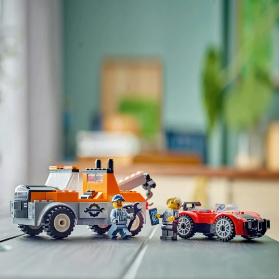 LEGO City Vontató- és sportkocsijavítás LEGO® vontató teherautó sofőrrel egy kényelmes kabinban, strapabíró széles gumikkal és működő csörlővel, amely minden helyzetben készen áll a segítségre.