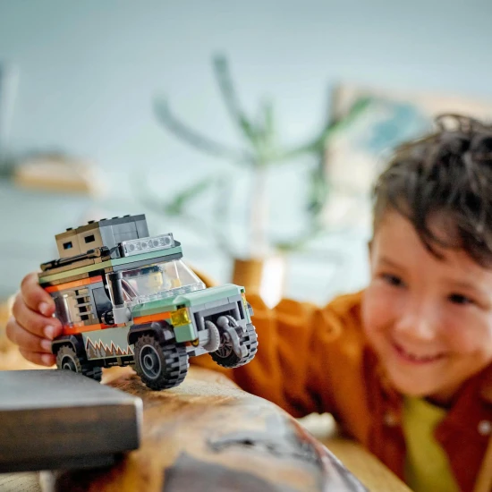 LEGO CITY 4x4 terepjáró hegyi teherautó működő csörlővel és kalandfelszereléssel