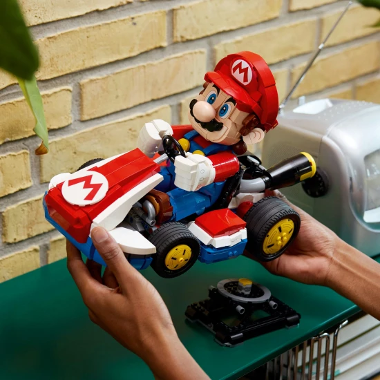 LEGO 72037 Mario Kart™: Mario és Standard Kart LEGO 72037 Mario Kart™: Mario és Standard Kart