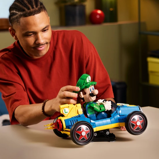 LEGO 72050 Mario Kart™ – Luigi és a Mach 8 LEGO 72050 Mario Kart™ – Luigi és a Mach 8